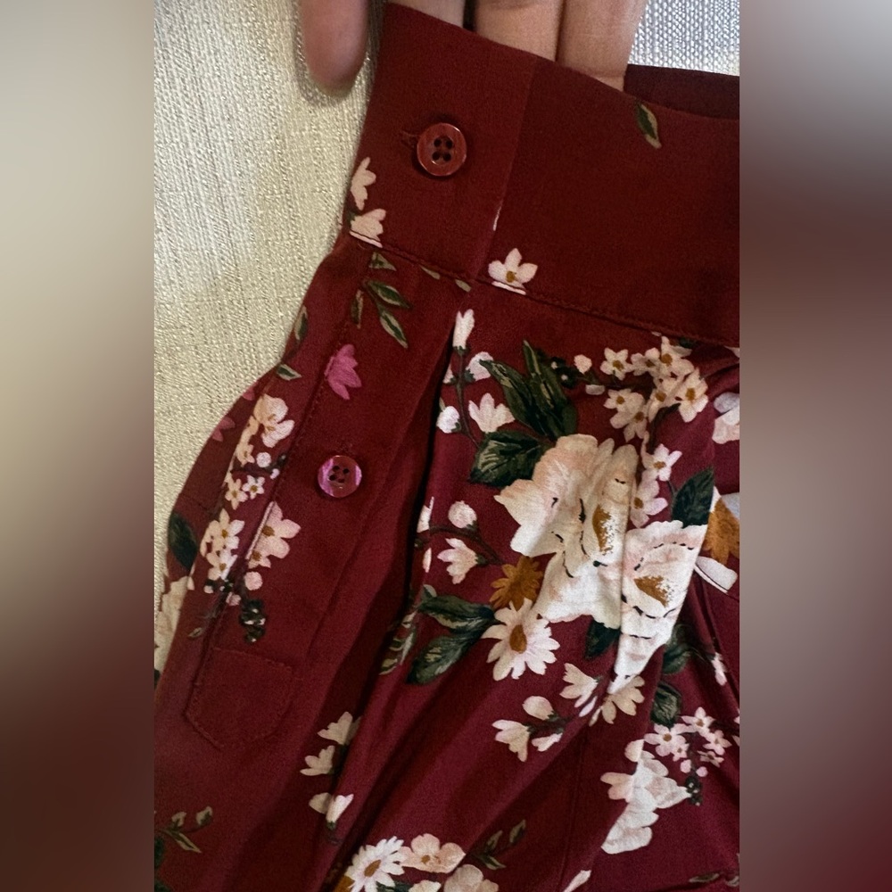 Torrid Emma Challis Floral Babydoll Blouse Size 2 Red Wine Button Front Top NWOT - Picture 6 of 14